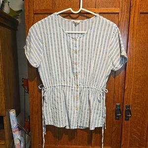 Size Medium Hem & Thread Blouse